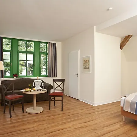 Gutshaus Am Schloss Hotell